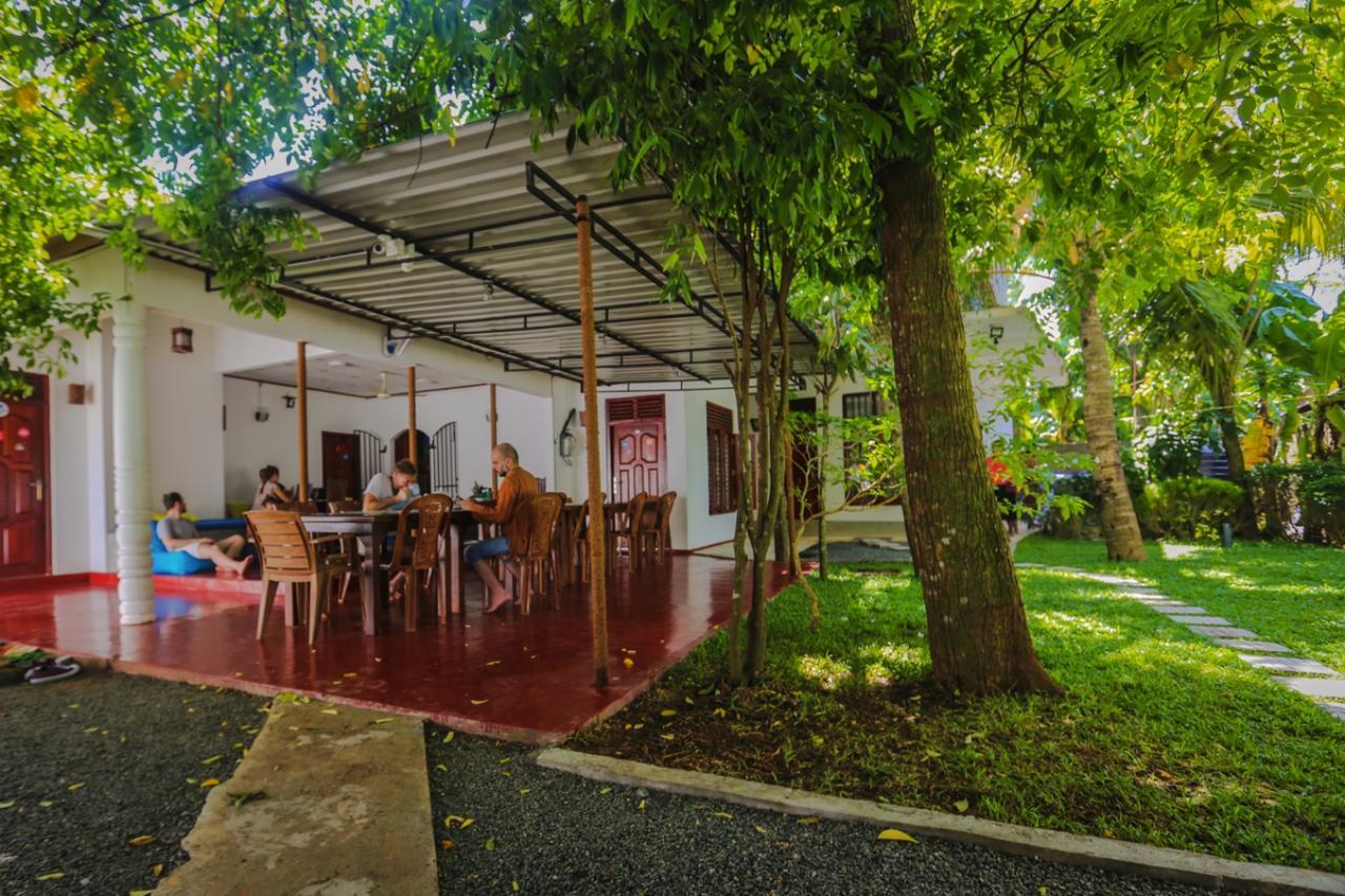 Gihan Guesthouse Mirissa Zewnętrze zdjęcie